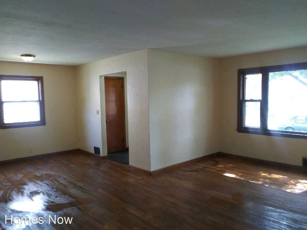 3231 Parkside Ave - Photo 2 of 9