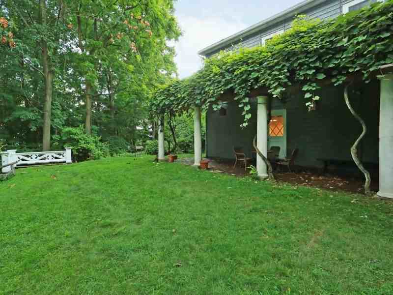 1 Ludlow Ln - Photo 3 of 14