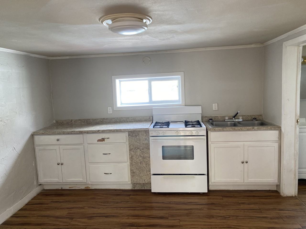 650 W Lubbock St Rear - Photo 3 of 6