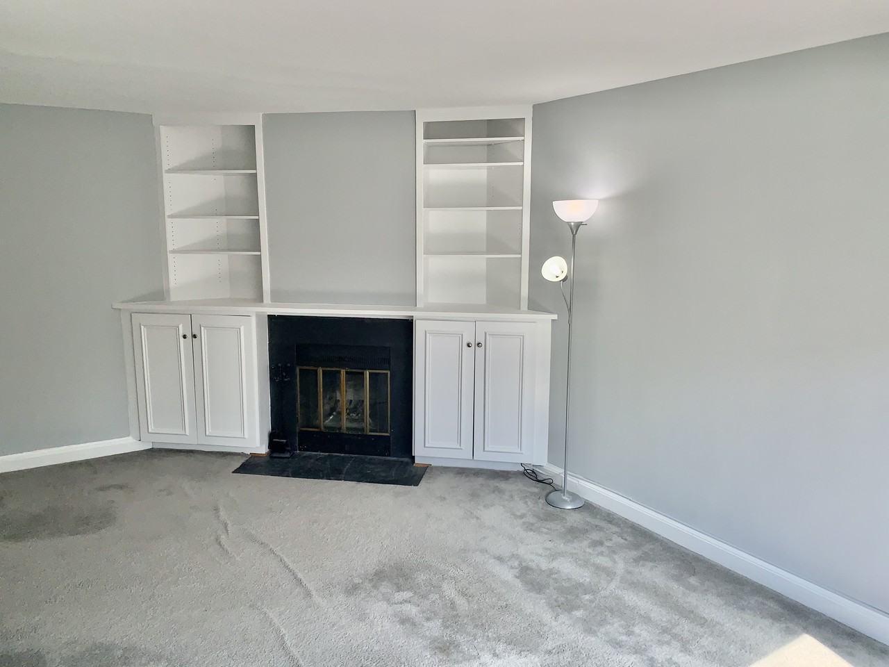 3821 Davis Pl Nw #5 - Photo 3 of 17