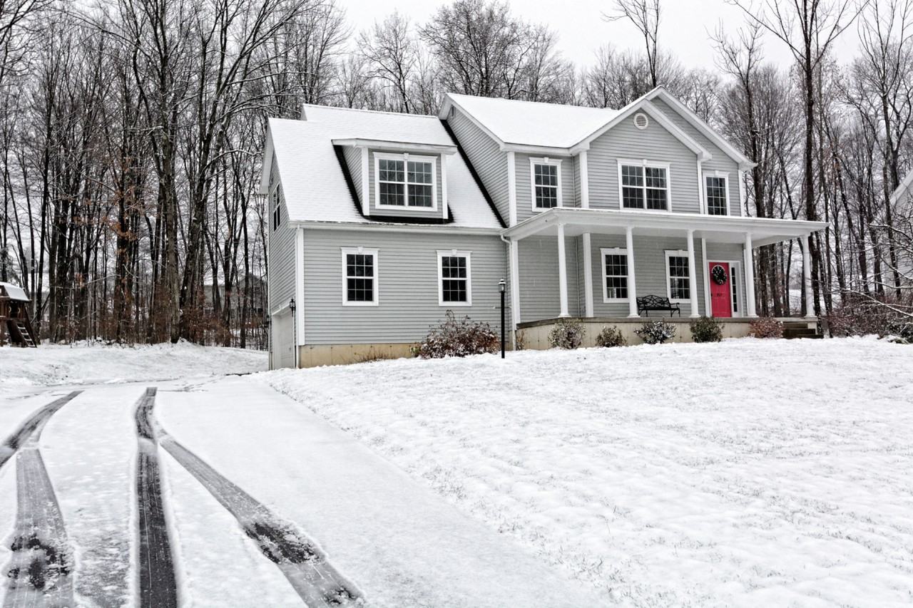 917 Mac Arthur Dr - Photo 3 of 35