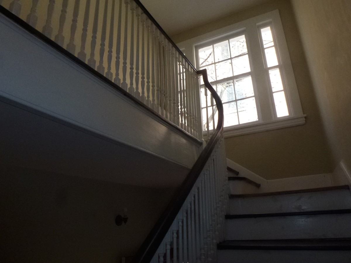 926 Wynnewood Rd - Photo 2 of 12