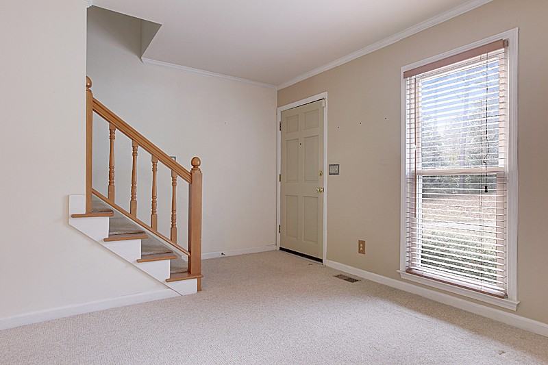 661 N Parkwood Rd #B - Photo 2 of 25