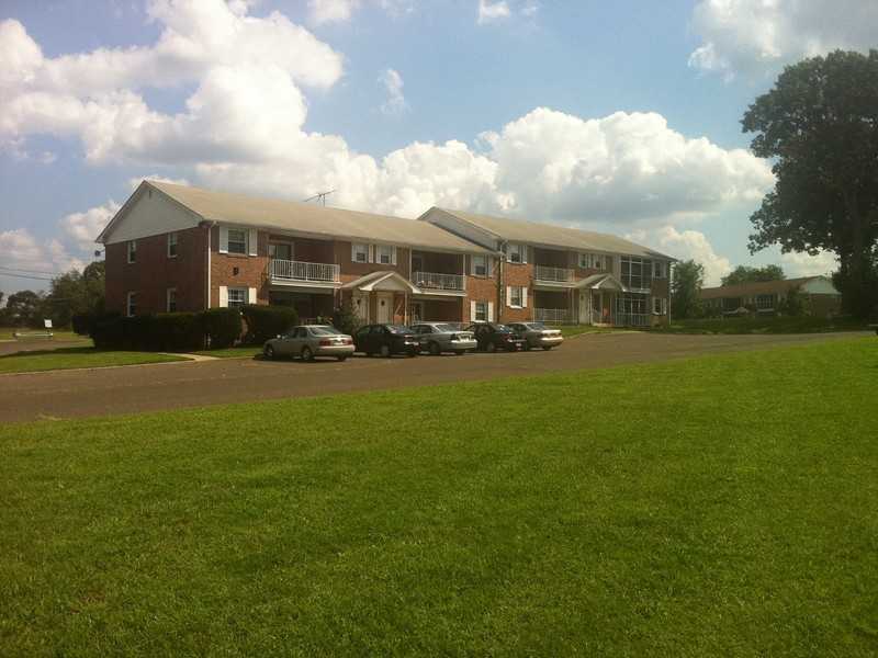 882 12th St - Photo 3 of 3