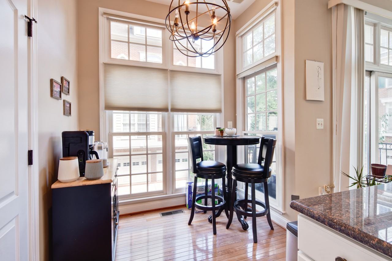 1627 Seneca Ave #1 - Photo 3 of 22