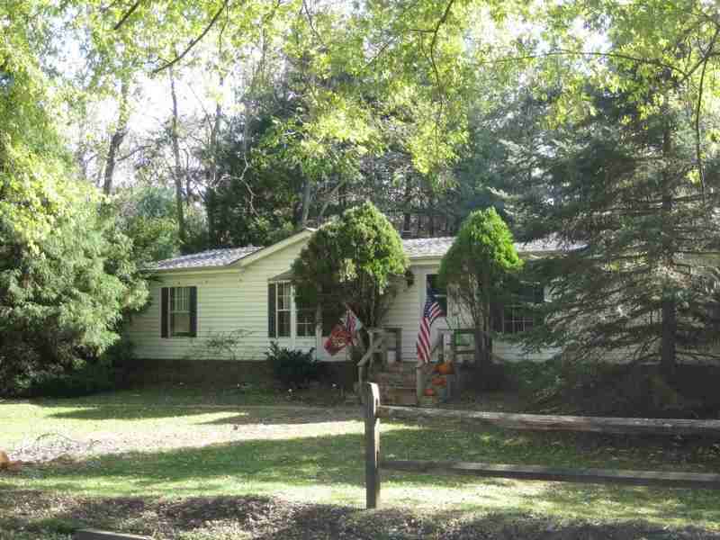 39 Smith St - Photo 2 of 10