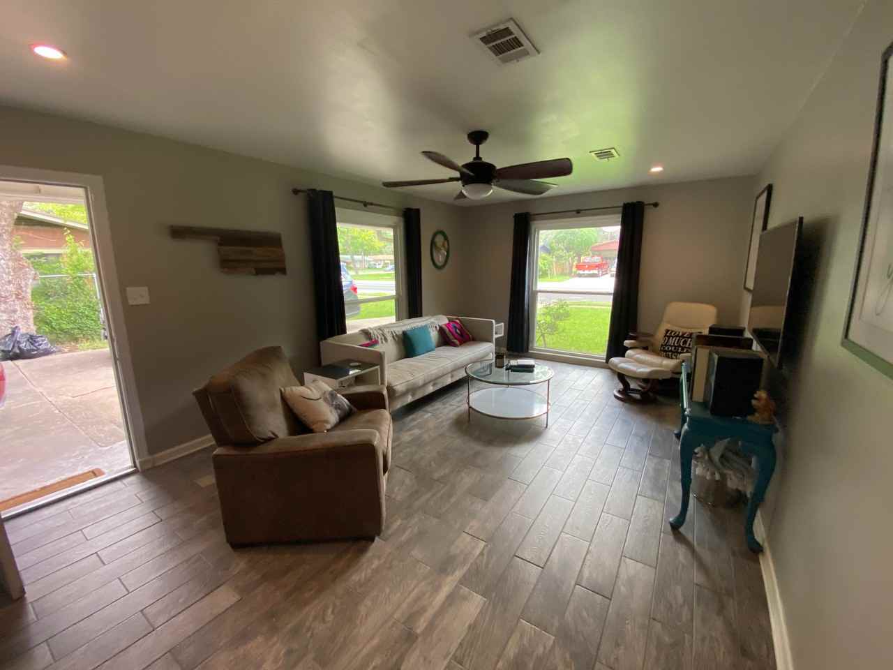 1603 Briarcliff Boulevard - Photo 2 of 23