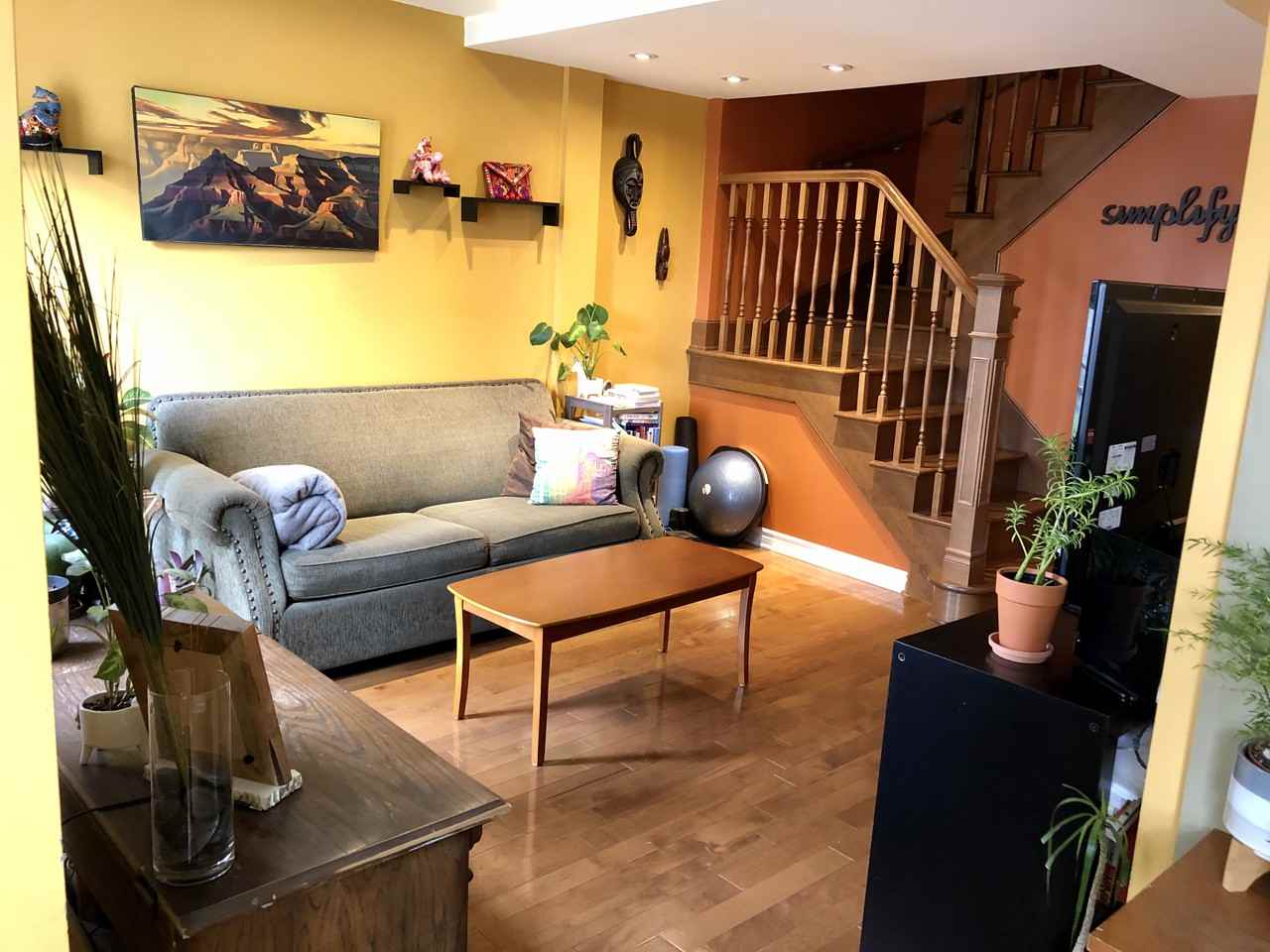 500 Rue Sherbrooke Est #307 - Photo 2 of 18