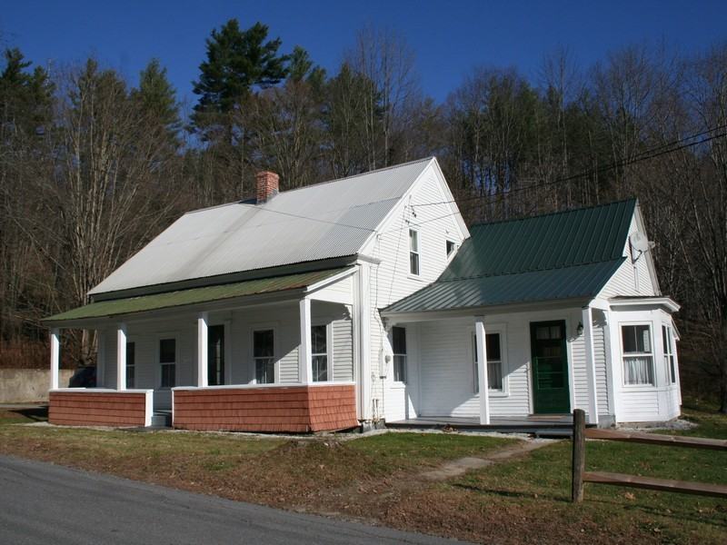 13 Commonwealth Ave - Photo 2 of 13