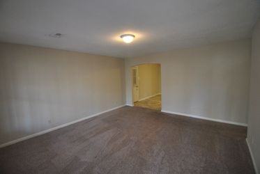 4607 Stillview Dr - Photo 2 of 16