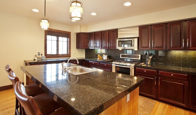 41 Trout Pond Ln - Photo 2 of 18