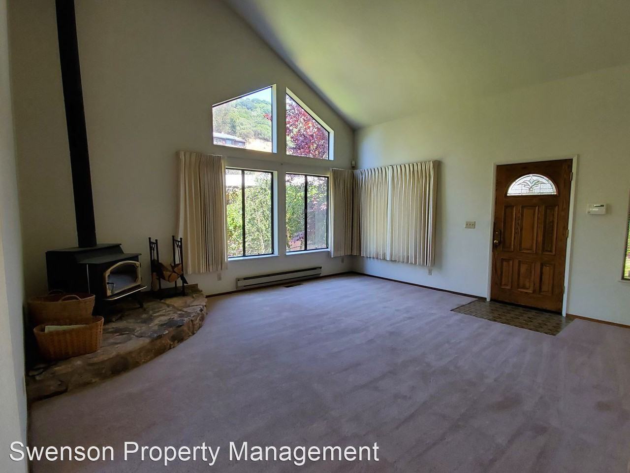 5349 Leona St - Photo 3 of 13