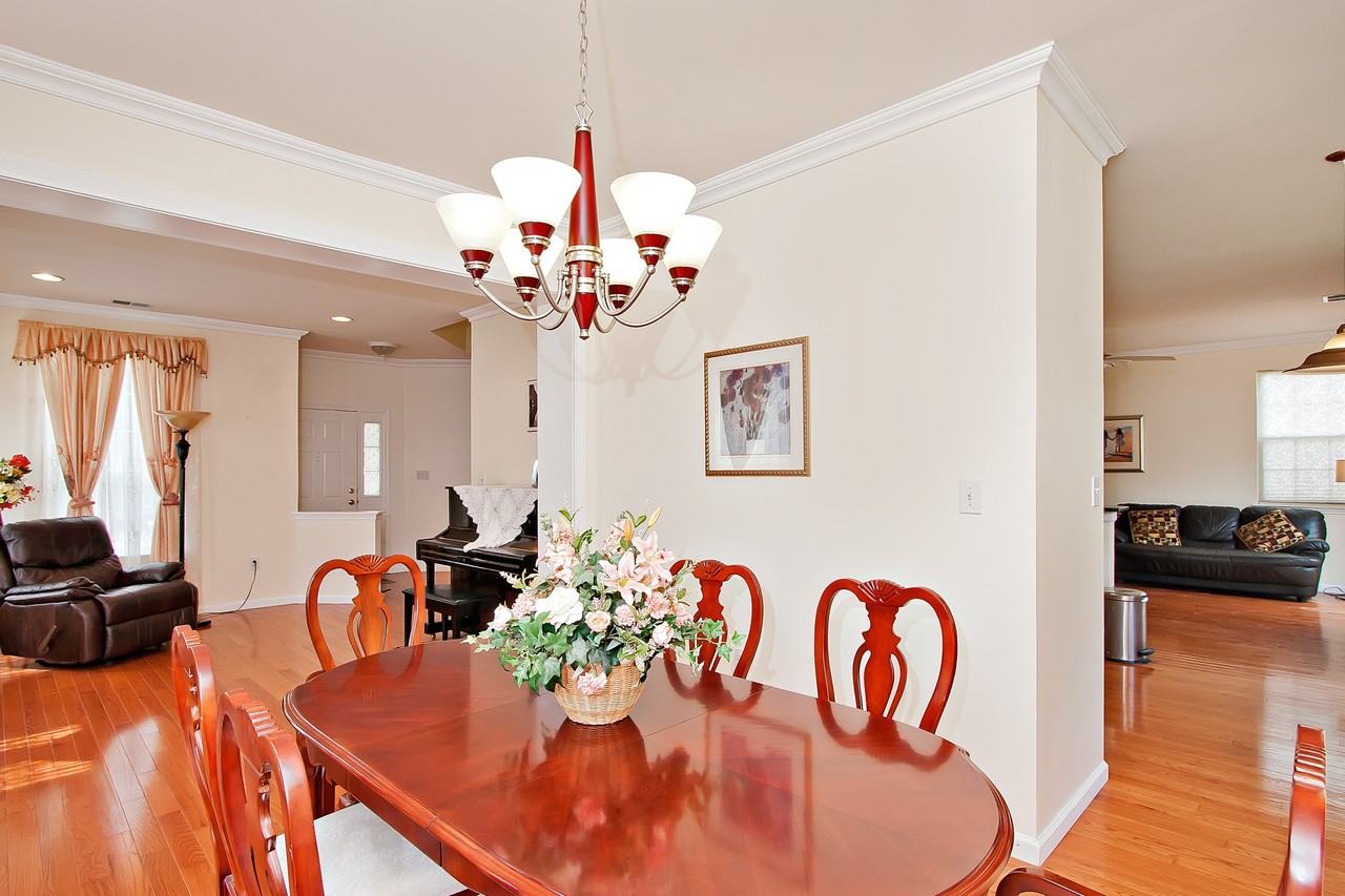 310 Wedgewood Rd - Photo 2 of 23