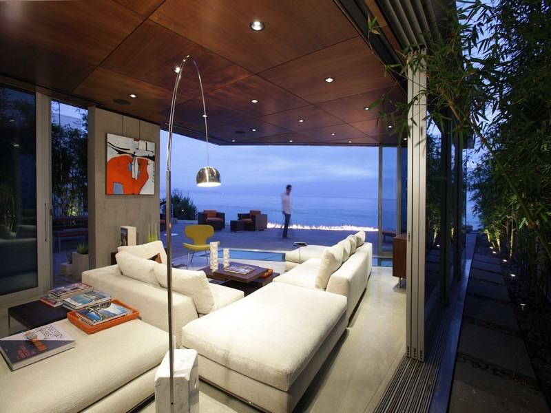 5672 Dolphin Pl - Photo 3 of 17