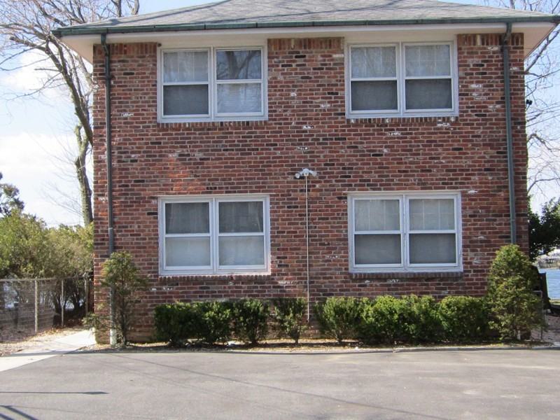 39 Sintsink Dr W - Photo 2 of 9