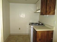 1415 14th St - Photo 3 of 6