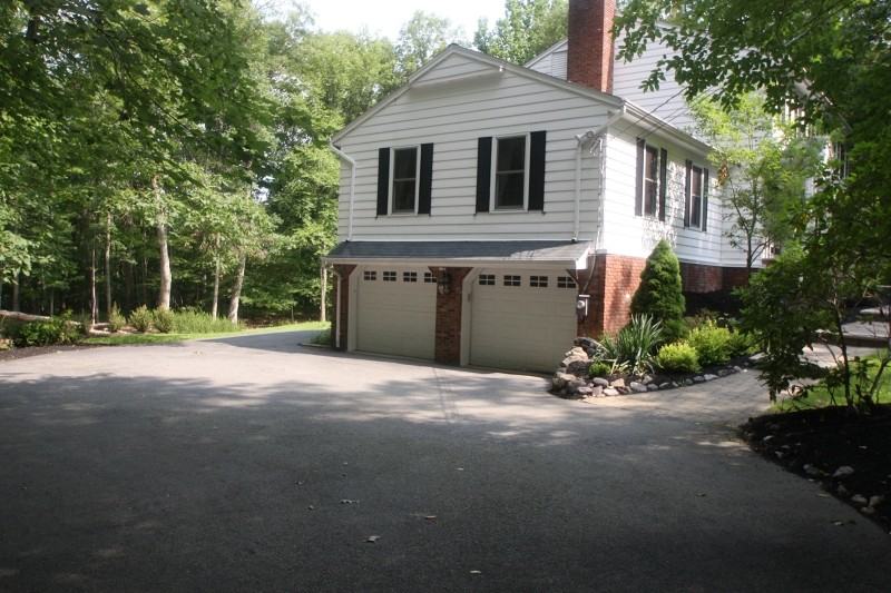 8 Sugar Hill Rd - Photo 2 of 21