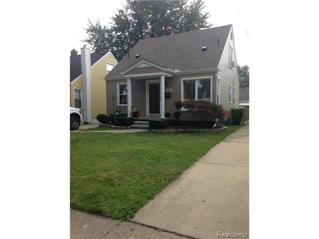 3332 Dallas St - Photo 2 of 25