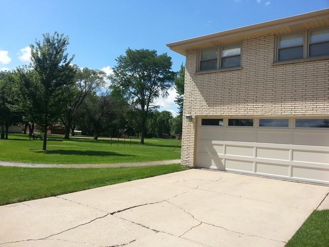 944 E 166th St - Photo 2 of 22