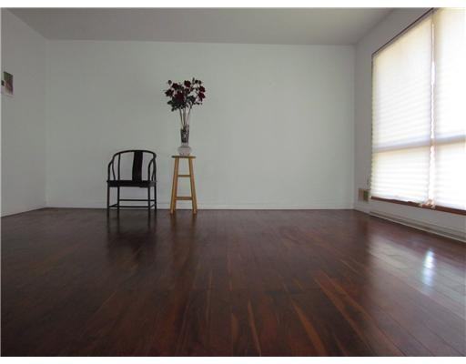 536 2nd Ave - Photo 2 of 9