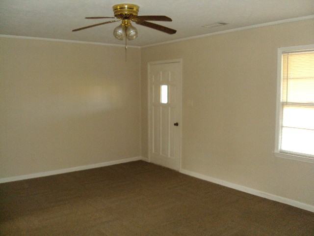 739 Steven St - Photo 2 of 14