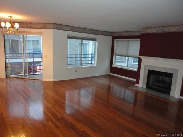 77 Harbour Close - Photo 2 of 29
