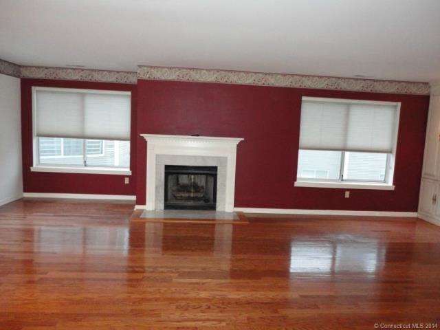 77 Harbour Close - Photo 3 of 29