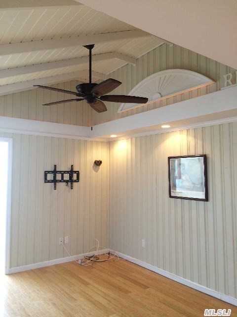 29 Beach Walk - Photo 3 of 18