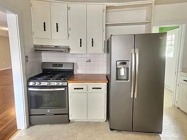 531 Elefa St - Photo 2 of 7
