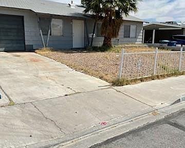 6220 Casada Way - Photo 2 of 23