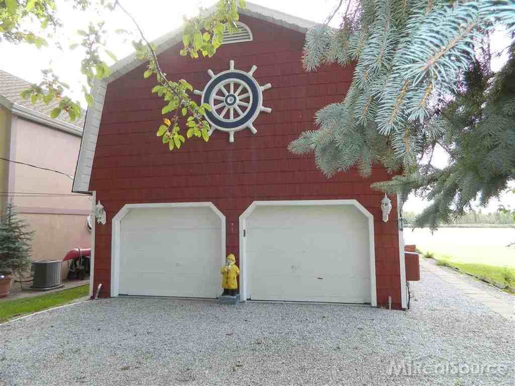 440 Lathrop Ave - Photo 3 of 29