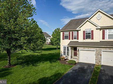 158 Maloney Ter - Photo 2 of 23