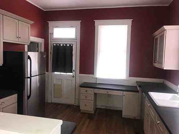 310 Arno St Se - Photo 2 of 37