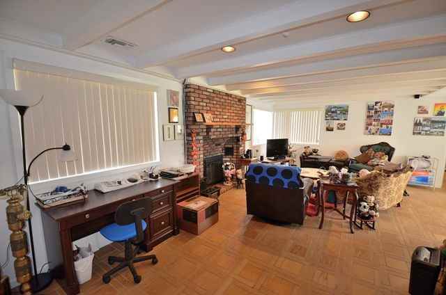 2 Bayview Ln - Photo 3 of 20