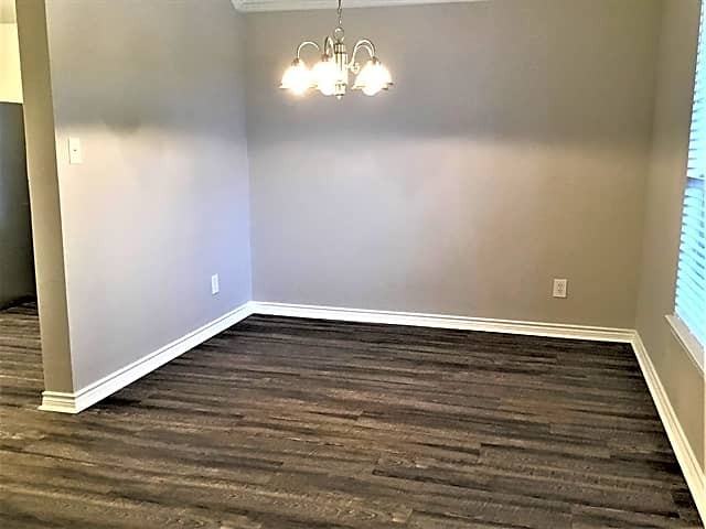 7119 Desert Bluff Ln - Photo 3 of 14