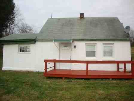 2900 Baldwin Mill Rd - Photo 2 of 15