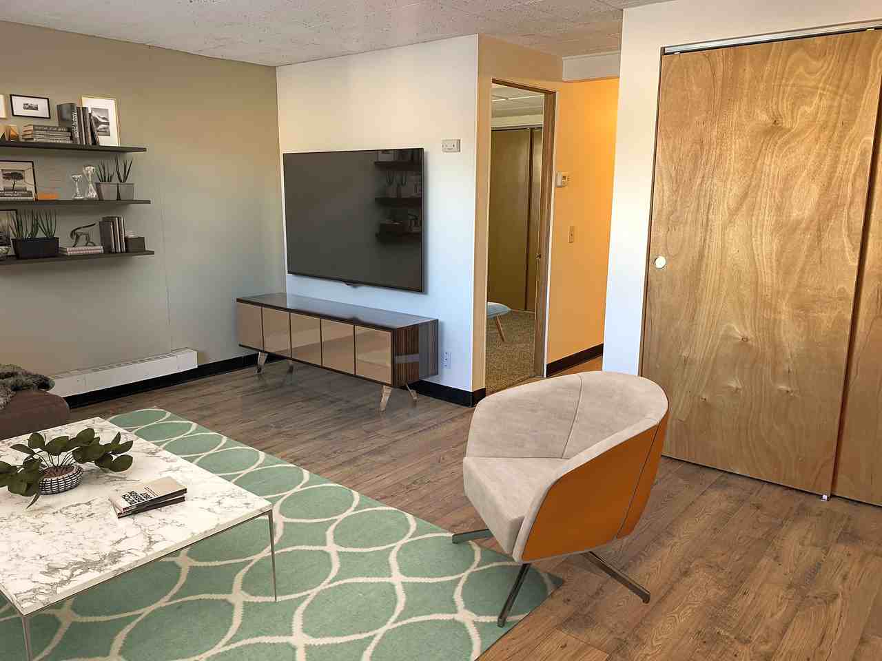 514 Shepard Ter - Photo 2 of 7