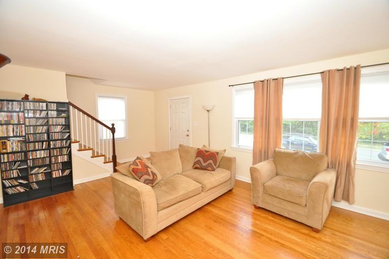 5705 N Fairfax Dr - Photo 3 of 25