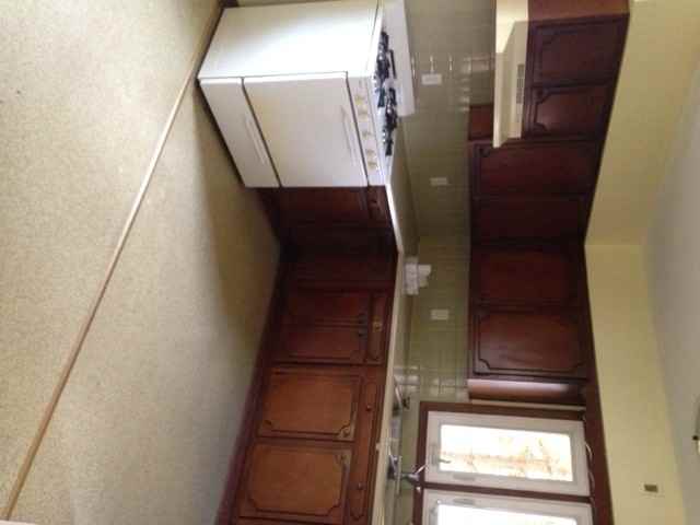 147 Grace St - Photo 2 of 7