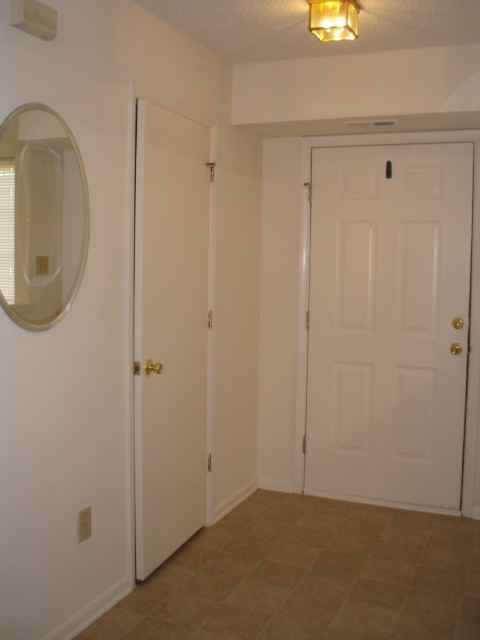 101 Forest Ct - Photo 2 of 10