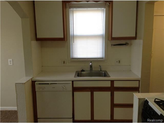 17259 Eddon St - Photo 3 of 12