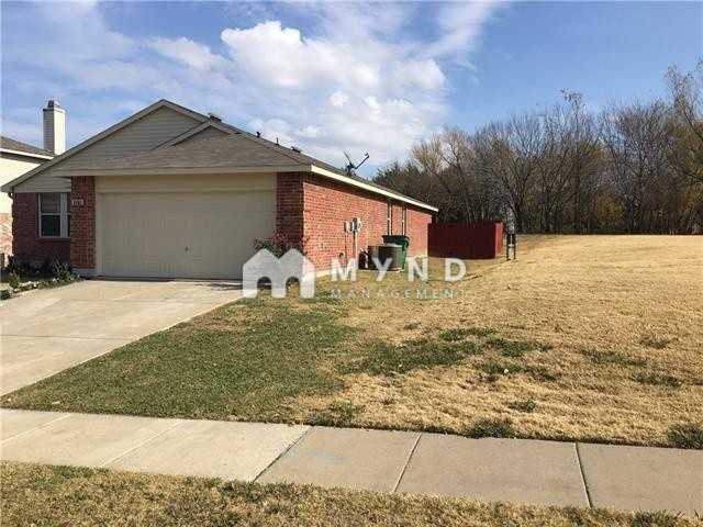 800 Rocky Springs Dr - Photo 3 of 18