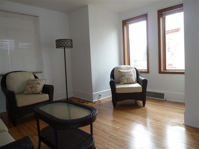 1015 S Lincoln Dr - Photo 2 of 12