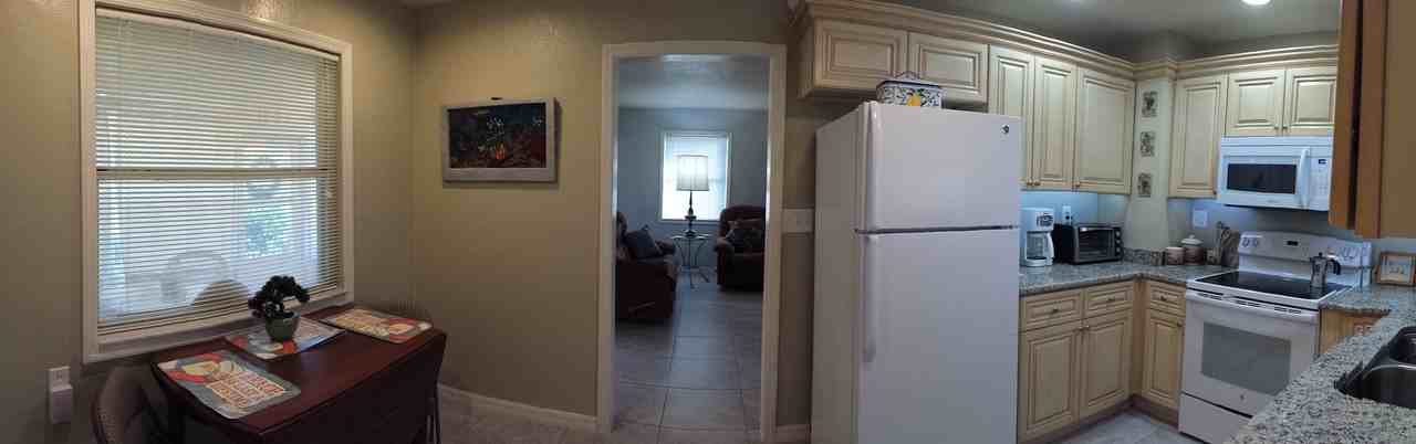 3211 S Debazan Ave - Photo 3 of 14