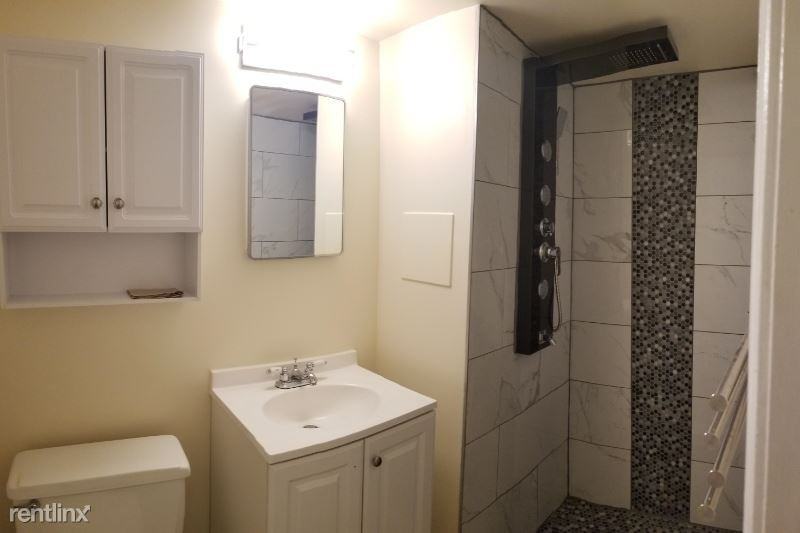 17801 Vinyard Ln - Photo 2 of 8