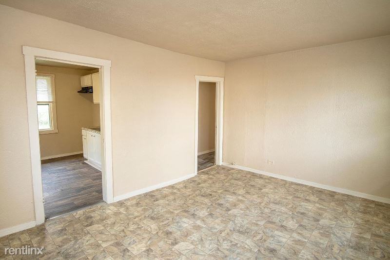 184 Bradley St - Photo 2 of 8