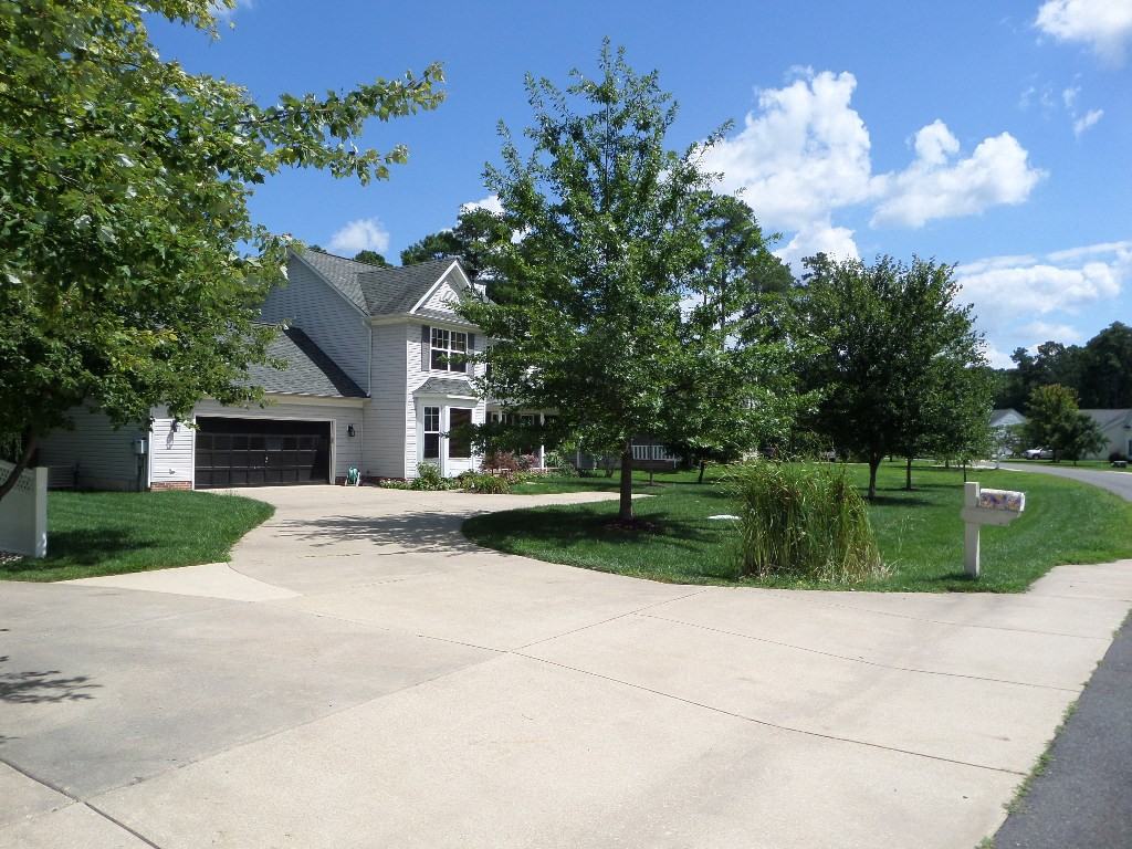 45142 Loblolly Ct - Photo 3 of 32