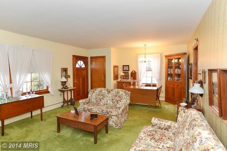 36 N Berlin Pike - Photo 3 of 24
