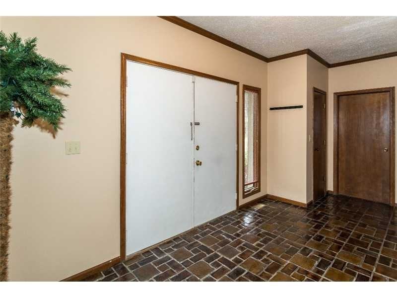 5207 Kathcart Way - Photo 2 of 21