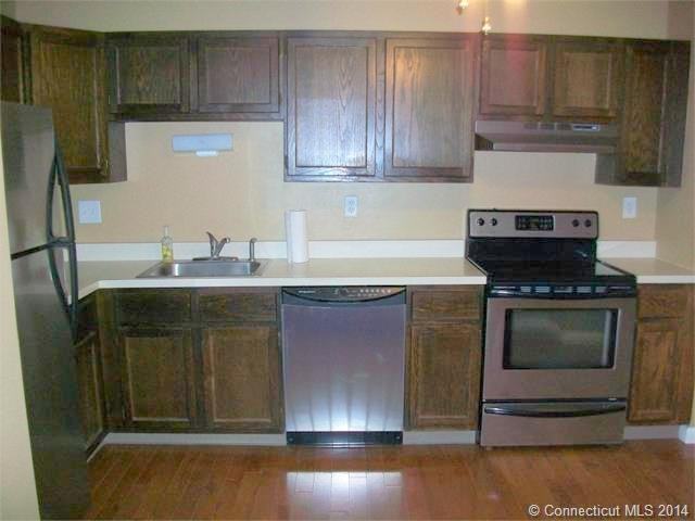 250 Summer St #4 - Photo 3 of 18